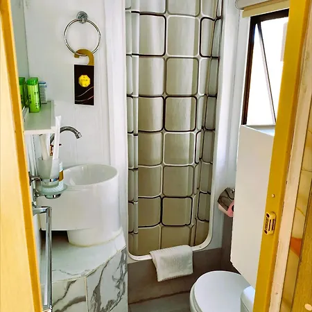 Nefeli's Dollhouse Caravan 3 Minutes From Geroskipou