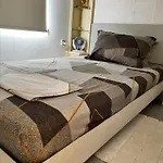 Nefeli's Dollhouse Caravan 3 Minutes From