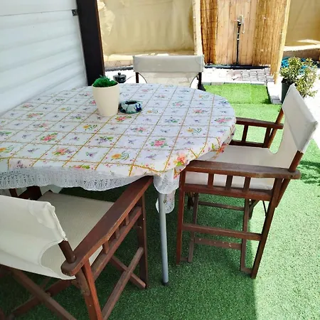 Camping Nefeli's Dollhouse Caravan 3 Minutes From *
