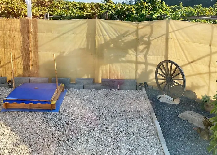 Nefeli's Dollhouse Caravan 3 Minutes From * Geroskipou