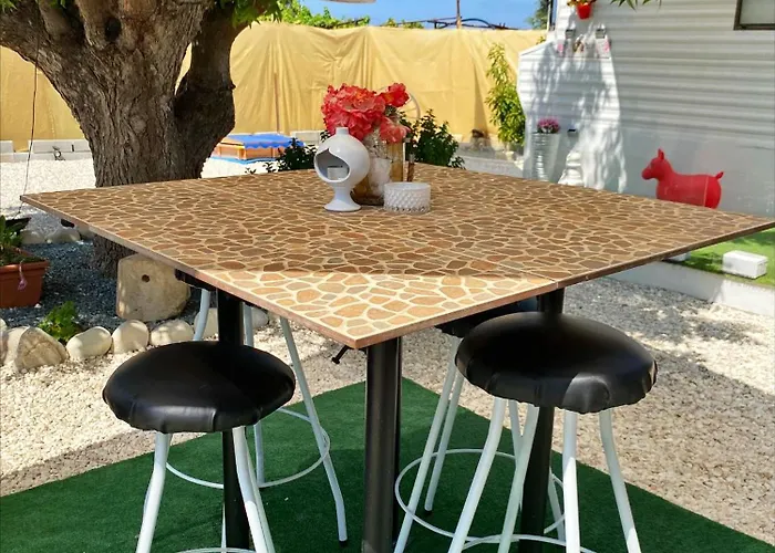 Nefeli's Dollhouse Caravan 3 Minutes From Kemping *