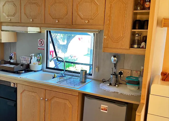 Nefeli's Dollhouse Caravan 3 Minutes From Kemping Geroskipou