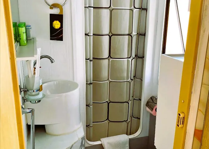 Nefeli's Dollhouse Caravan 3 Minutes From Geroskipou