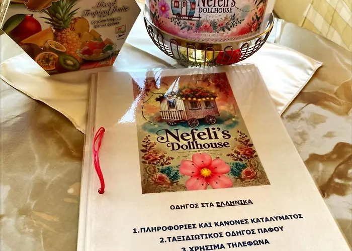 Nefeli's Dollhouse Caravan 3 Minutes From *